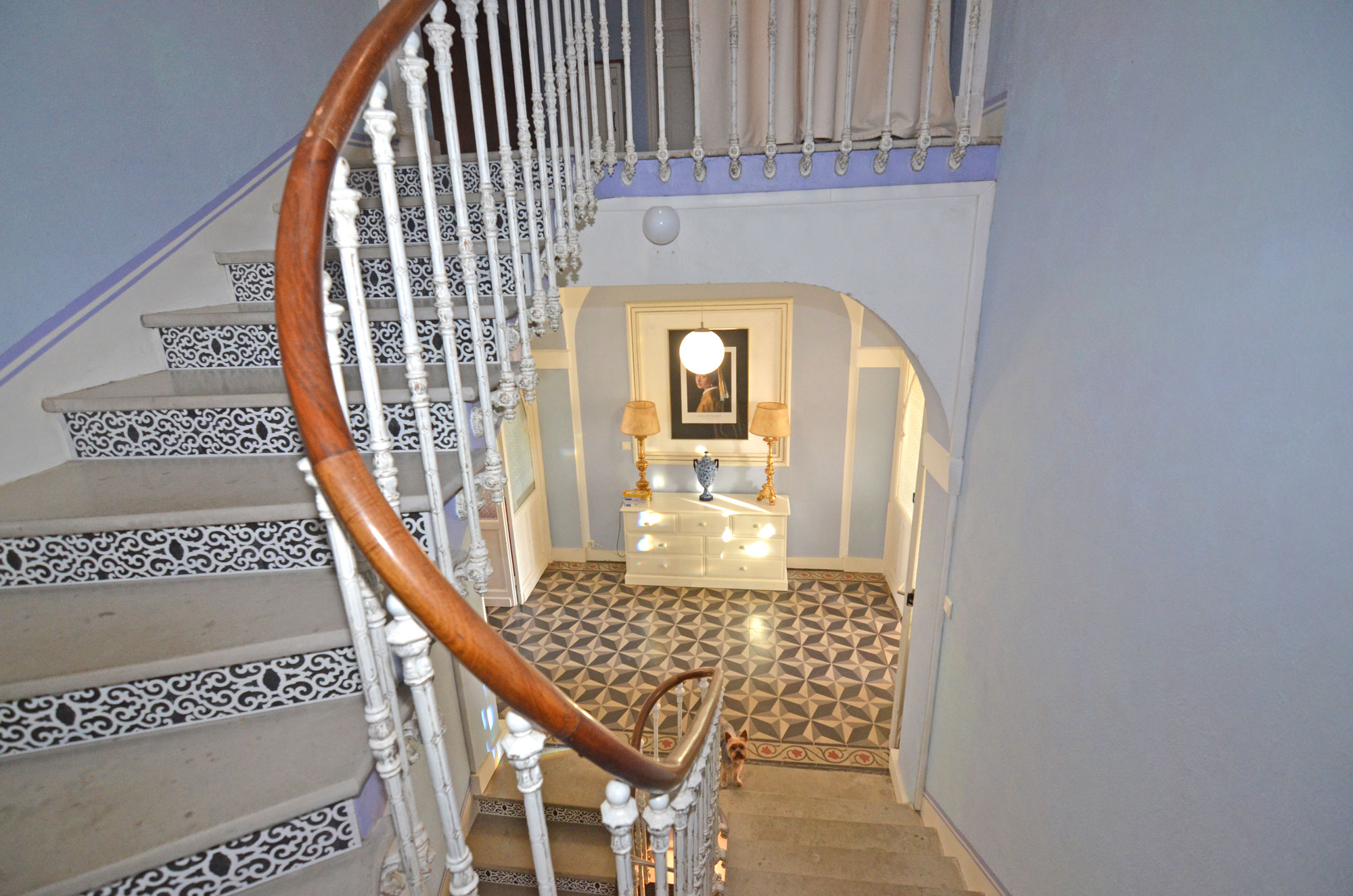 1377CA_escalier1.jpg
