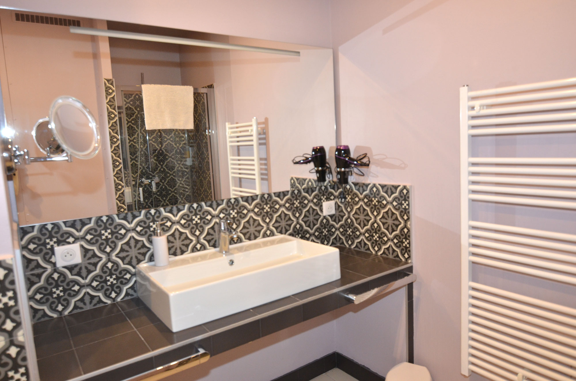 1377CA_salle_de_douche.jpg